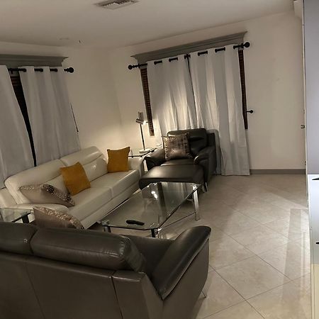 Elles Place Hotel Fort Lauderdale Exterior photo
