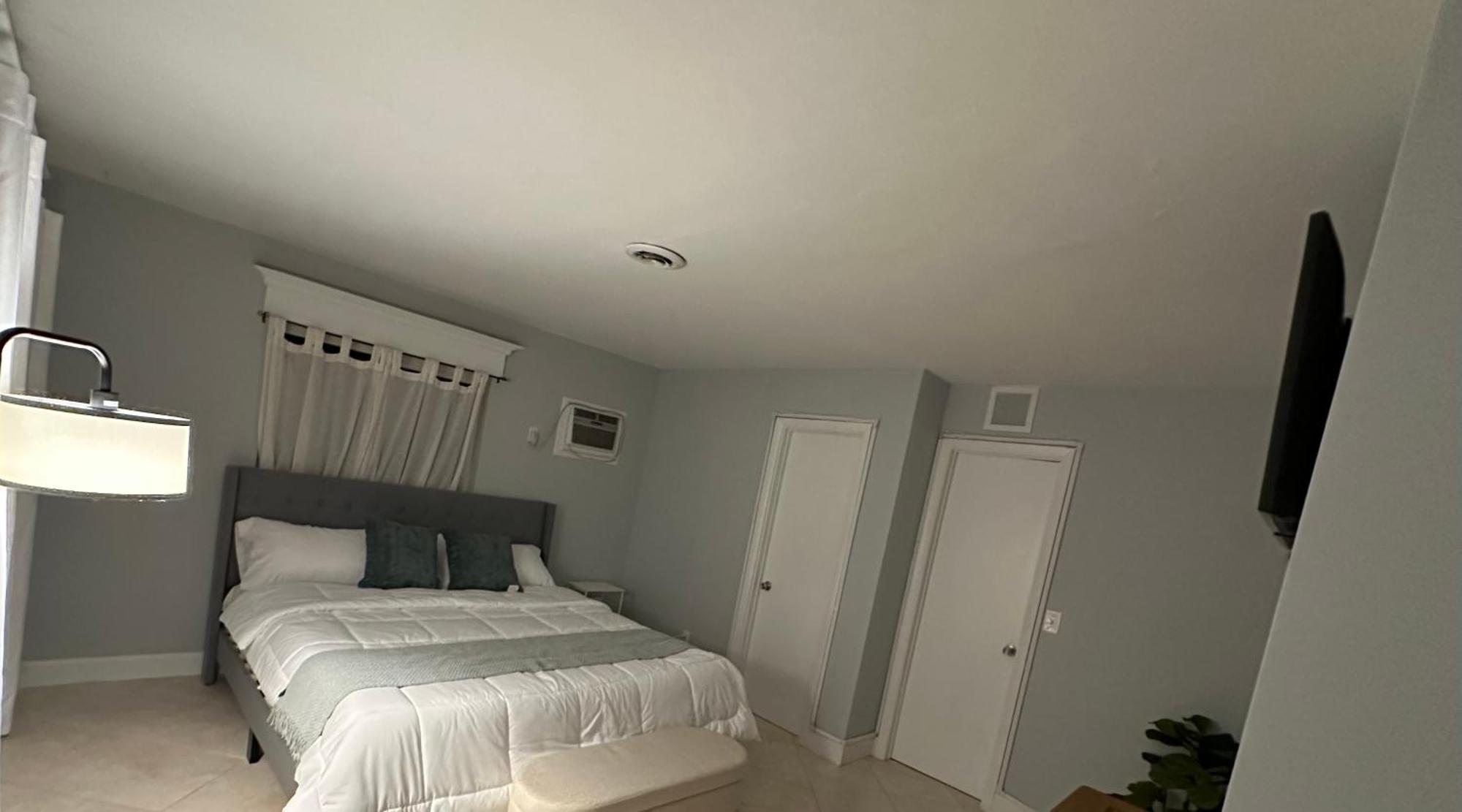 Elles Place Hotel Fort Lauderdale Exterior photo